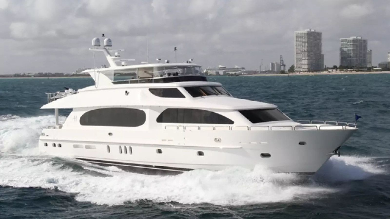 Hargrave motor yacht Carbon Copy for sale
